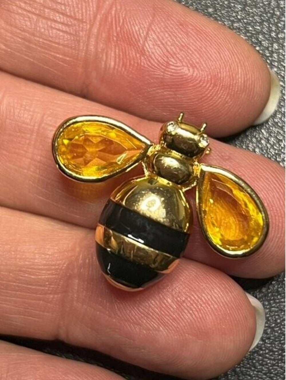 B5604 Talbots Gold Tone Bee Brooch Pin 1" Black Enamel Yellow Rhinestone Insect - Picture 1 of 2
